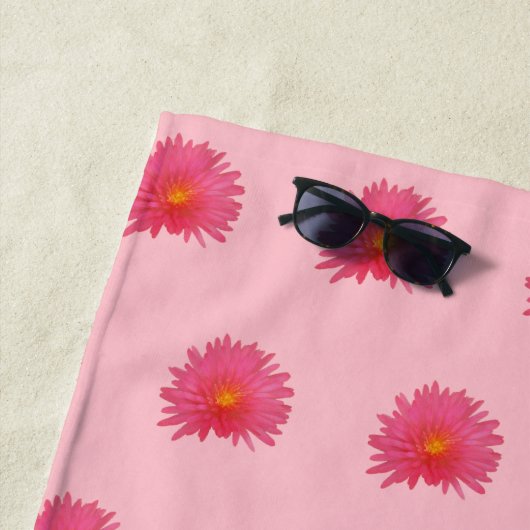 Serviette De Plage Fleur Aptenia rose Motif sans couture sur (En situation)