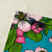 Serviette De Plage Fleur d'Apple sur le turquoise (En situation)