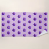 Serviette De Plage Fleur de géranium violet Motif sans couture sur (Devant)