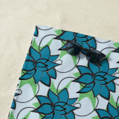 Serviette de plage Fleur de Lotus Bleu (En situation)