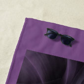 Serviette De Plage Fleur fractale violette (En situation)