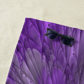 Serviette De Plage Fleur Violette Psychedelique Art Fractal Abstrait (En situation)
