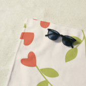 Serviette de plage fleurie (En situation)