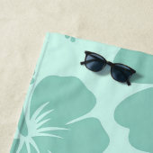 Serviette De Plage Fleurs d'Hibiscus Turquoise (En situation)