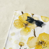 Serviette De Plage Fleurs jaunes d'or (En situation)