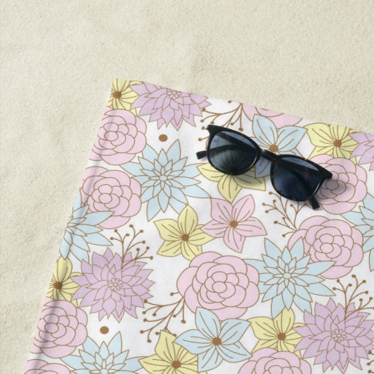 serviette de plage fleurs printanières (En situation)