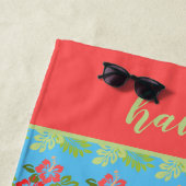 Serviette De Plage Floral tropical personnalisé (En situation)