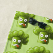 Serviette De Plage Funny Broccoli Green Vegetarian végétarien (En situation)
