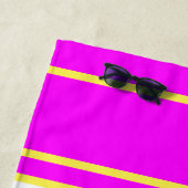 Serviette De Plage Fuschia Sky Blue Lemon Yellow Stripes Motif (En situation)