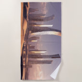Serviette De Plage Futuristic Surreal Skyscrapers In Desert Landscape (Devant)