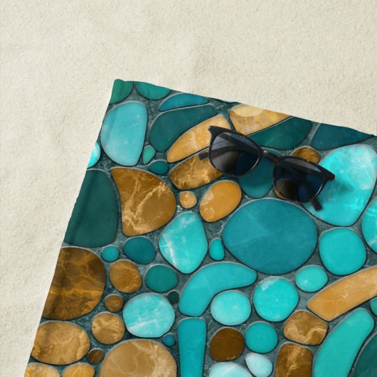Serviette De Plage Galets Mosaic Art -Emerald et or (En situation)