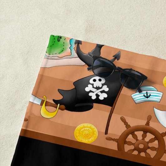 Serviette De Plage Garçons pirate crâne ajouter nom (En situation)
