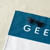 Serviette de plage GEEKLEY marine logo (En situation)