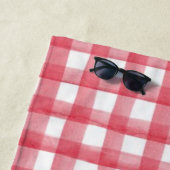 Serviette De Plage Gingham Rouge d'Été, Damier 4 Juillet (En situation)
