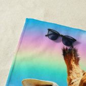 Serviette De Plage Girafe Aux Lunettes De Soleil (En situation)