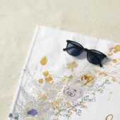 Serviette De Plage Gold Floral Monogramme Mariage Cadeau Plage servie (En situation)