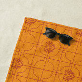Serviette De Plage Golden Lotus Grid Motif - Le Lotus Blanc (En situation)