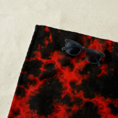Serviette De Plage Goth rouge et noir vibrant (En situation)