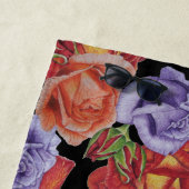 Serviette De Plage grande et audacieuse fleurs roses uniques fleuries (En situation)