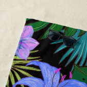 Serviette De Plage Graphique de fleur d'Aloha de Hawaii tropical (En situation)