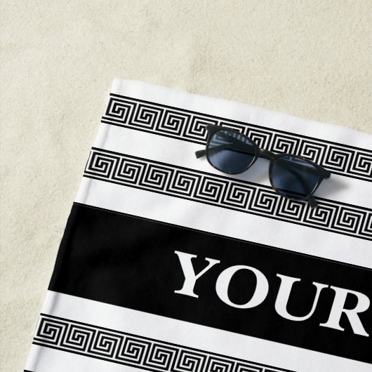 Serviette De Plage Greek key meander pattern personalized (En situation)