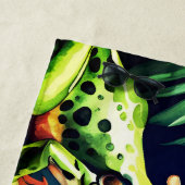 Serviette De Plage Grenouille verte et orange sur feuilles frais, aqu (En situation)