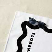 Serviette De Plage Gribouillis noir et blanc avec texte (En situation)