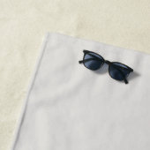 Serviette De Plage Gris Some Bunny vous aime (En situation)