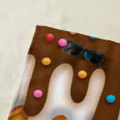 Serviette De Plage Ice Cream Drip Gaufle Cone Chocolate And Vanilla (En situation)