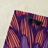 Serviette De Plage Illustration moderne Fleur violette de corail de G (En situation)