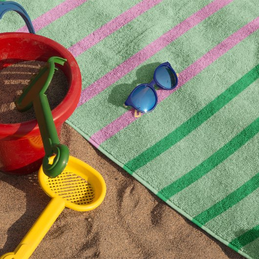 Serviette de plage initiale personnalisée
