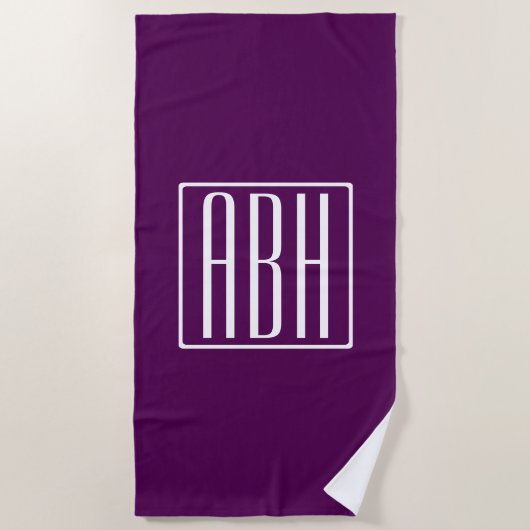 Serviette De Plage Initiales Monogramme | Blanc Sur Violet Foncé (Devant)