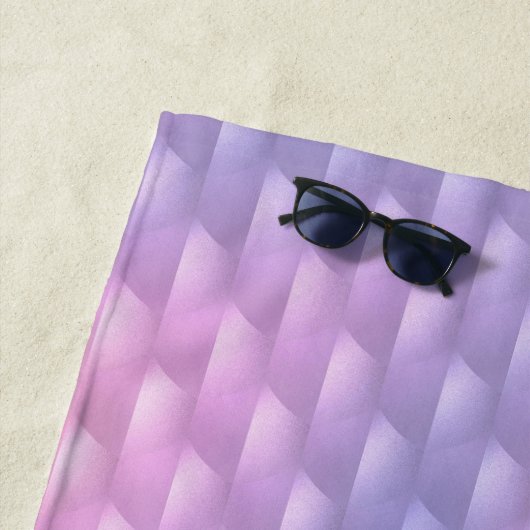 Serviette De Plage Iridescente violet et rose (En situation)