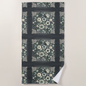 Serviette De Plage Jardin de nœuds de trèfle chuchoté (Devant)
