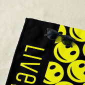Serviette De Plage Joli Faces Jaunes Jaunes Souriantes (En situation)