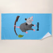 Serviette De Plage Joli opossum accroché à la branche dessin animé (Devant)