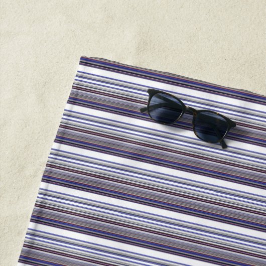 Serviette De Plage Jolies rayures grises bleues modernes (En situation)