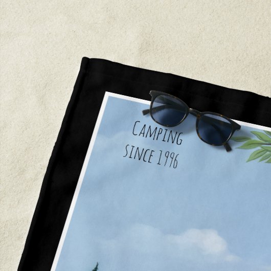Serviette De Plage Journée de camping (En situation)