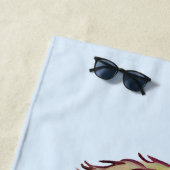 Serviette De Plage Joyeuse Sloth portant une chemise mignonne (En situation)