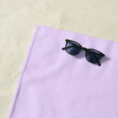 Serviette De Plage Lavender violet monogramme initiales nom script (En situation)