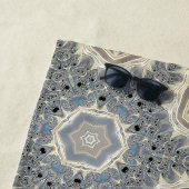 Serviette De Plage Le Pouls d'un Rêve Fractal (En situation)
