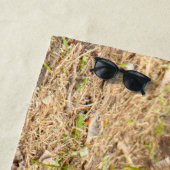 Serviette De Plage L'écureuil mignon mange une photo de noix (En situation)