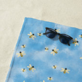 Serviette De Plage Les Abeilles Dans Le Ciel (En situation)