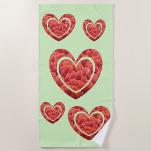 Serviette De Plage Les Coeurs De Tulipes Rouges Poussière. Backgr. Se