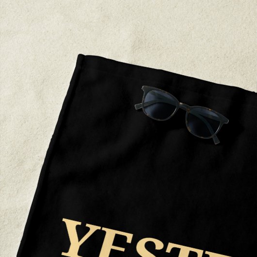 SERVIETTE DE PLAGE LES HÉROS D'HIER (En situation)