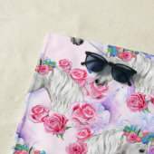 Serviette De Plage Licornes et roses monogrammées (En situation)