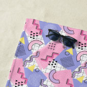 Serviette De Plage Lilac rose actif des années 80 Memphis (En situation)