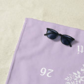 Serviette De Plage Lilac Violet Rayé de la MARiée  (En situation)