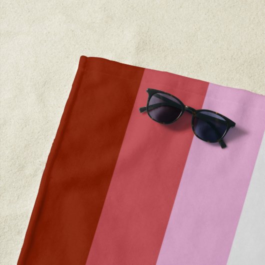 Serviette De Plage Lipstick Lesbian Pride flag (En situation)