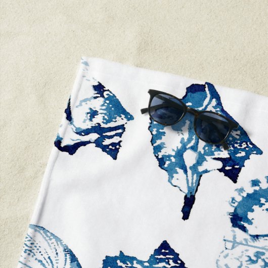 Serviette De Plage littoral chic indigo bleu marine (En situation)